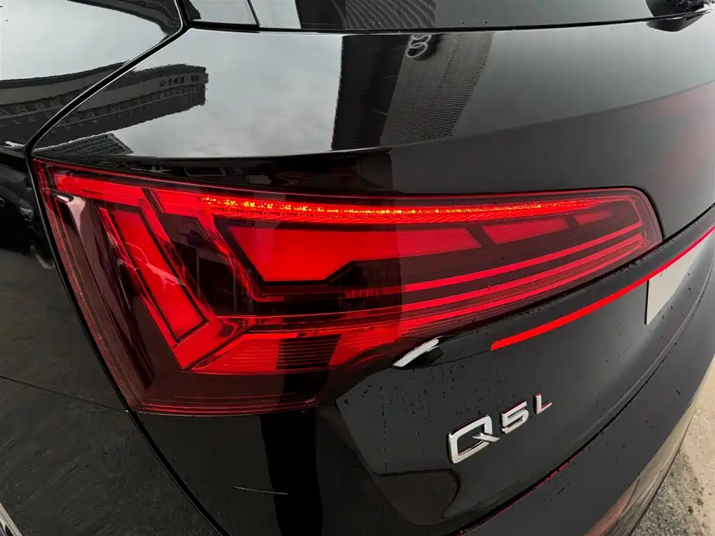 Audi Q5L 2025 — фото 17