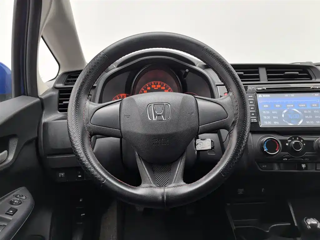 Honda Fit 2015 — фото 11