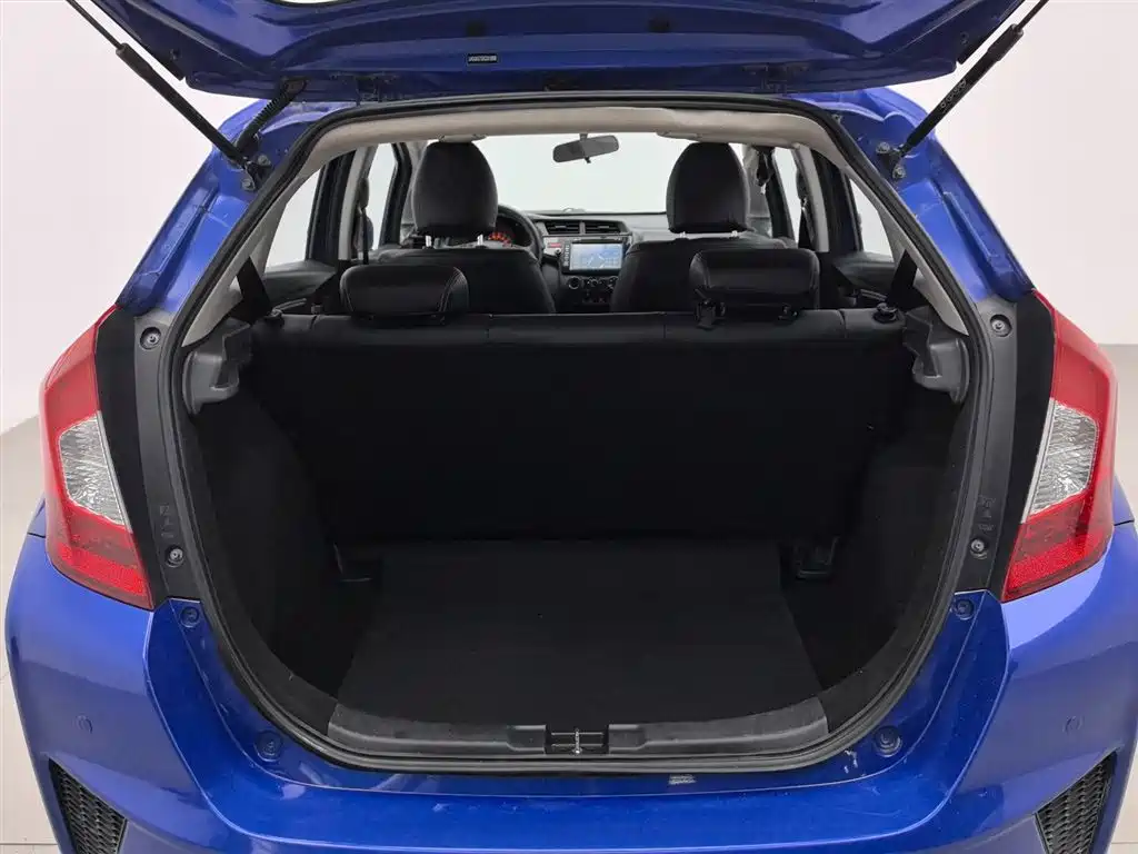 Honda Fit 2015 — фото 16