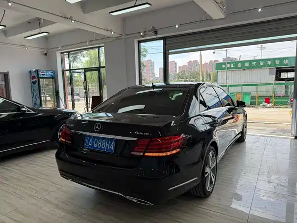 Mercedes-Benz E-Class 2015