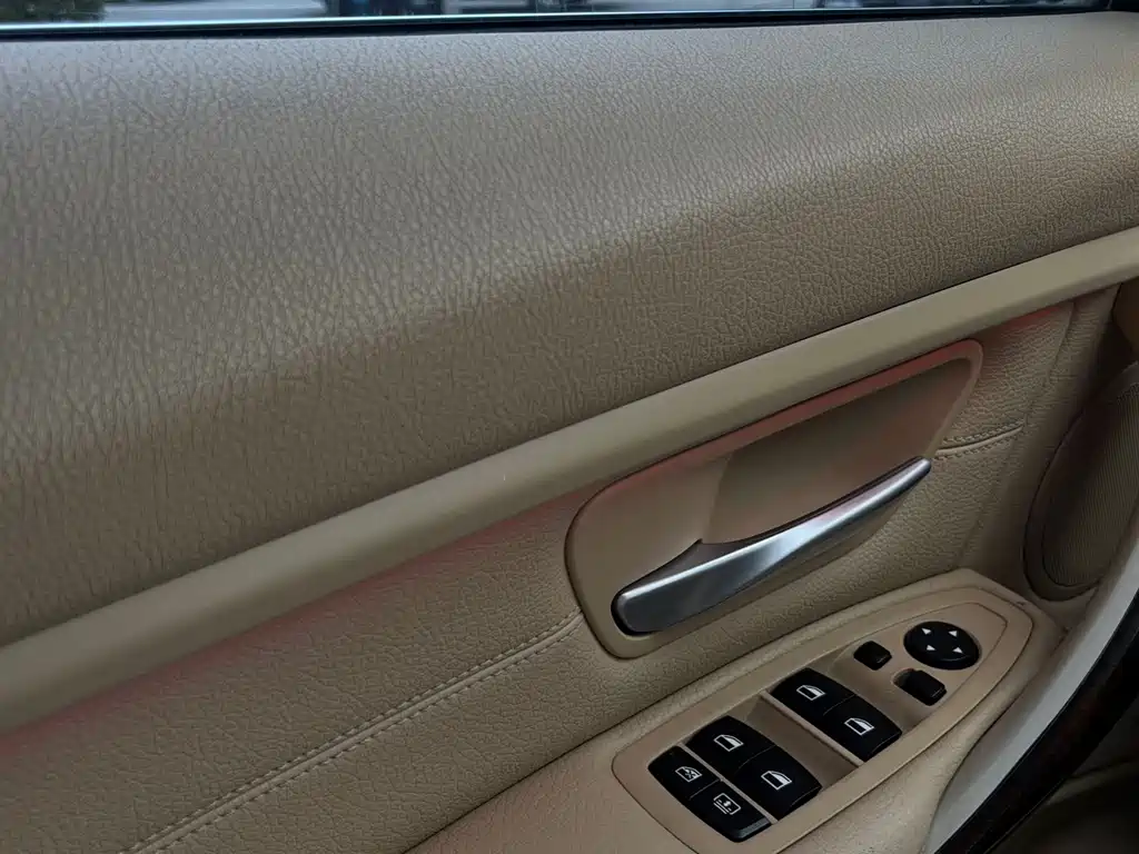 BMW 3 Series 2015 — фото 19