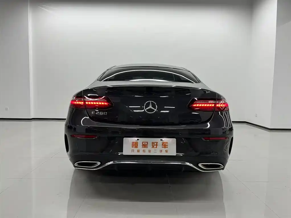 Mercedes-Benz E-Class 2024