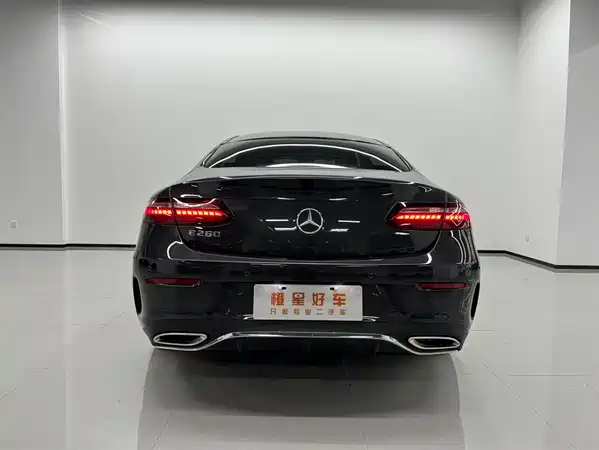 Mercedes-Benz E-Class 2024