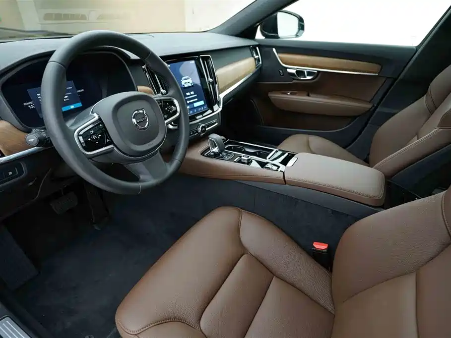 Volvo S90 PHEV 2026 — фото 10