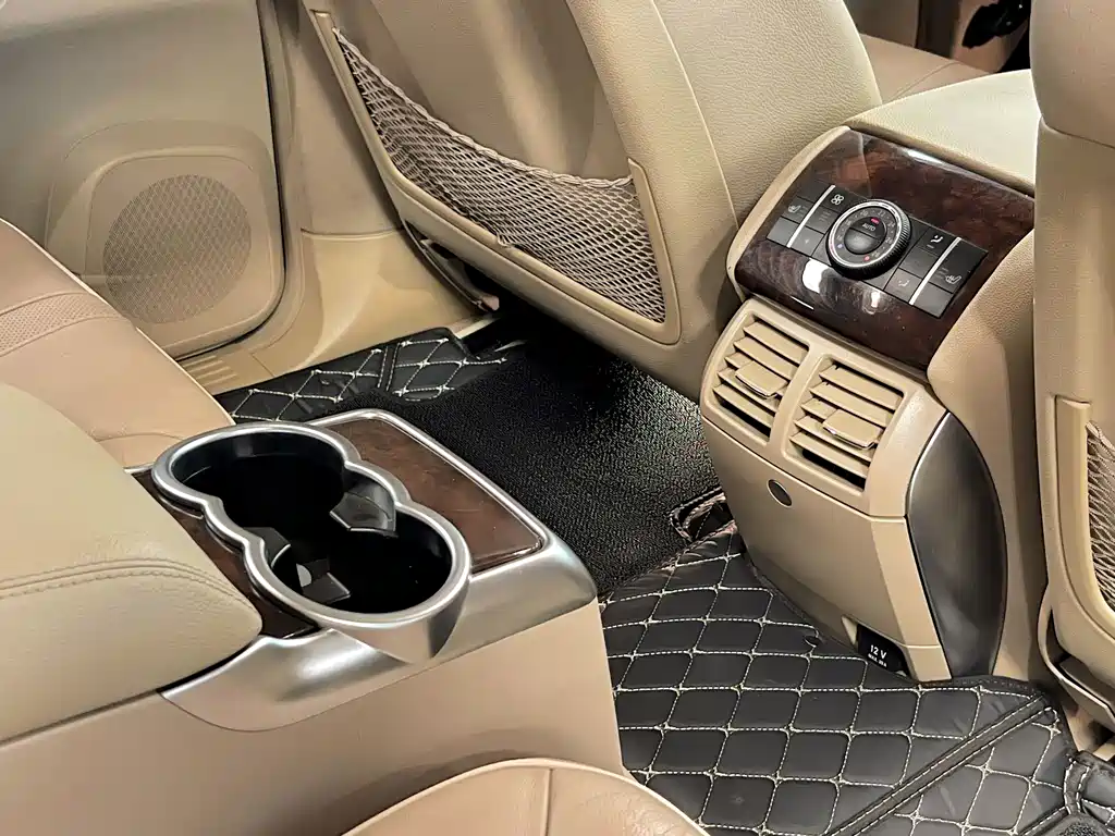 Mercedes-Benz R-Class 2012 — фото 21