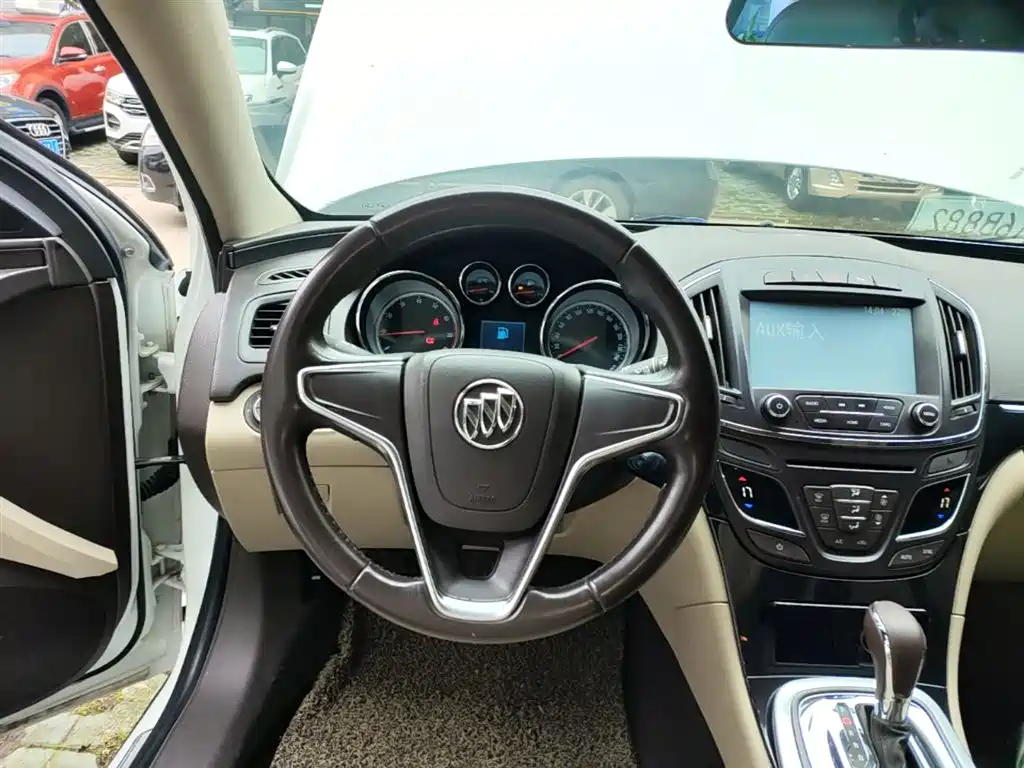 Buick Regal 2015 — фото 11