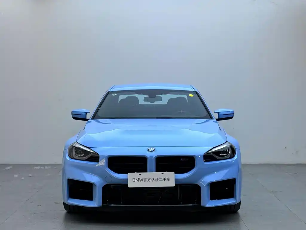 BMW M2 2025 — фото 2