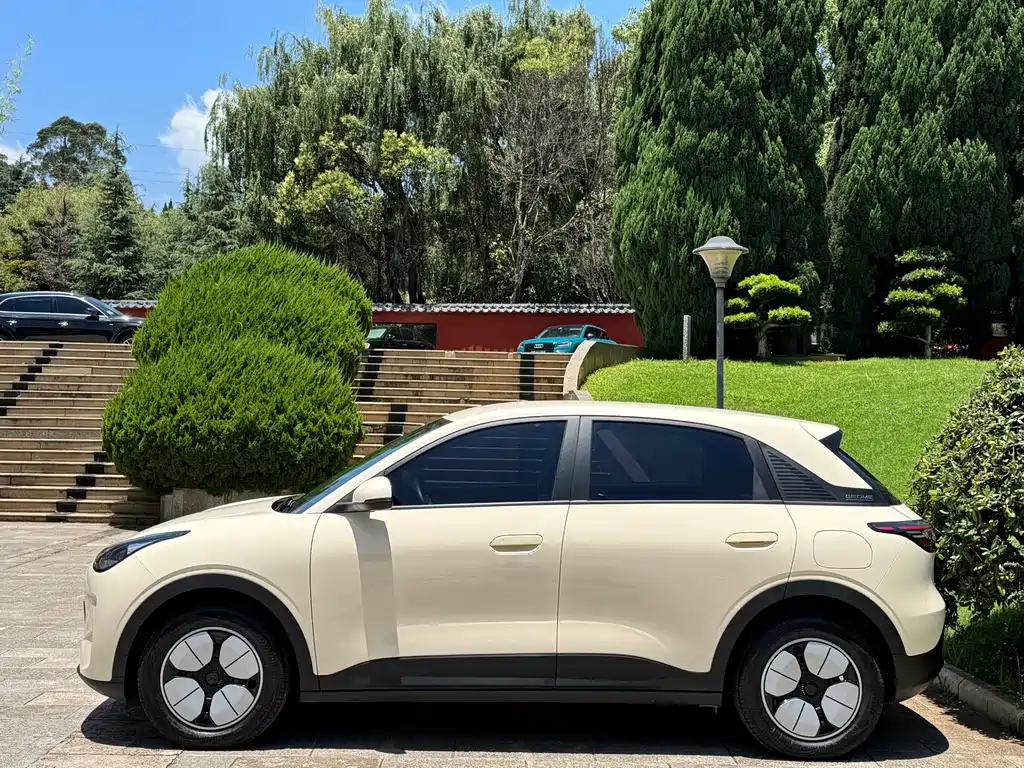 Geely Galaxy Starwish 2025