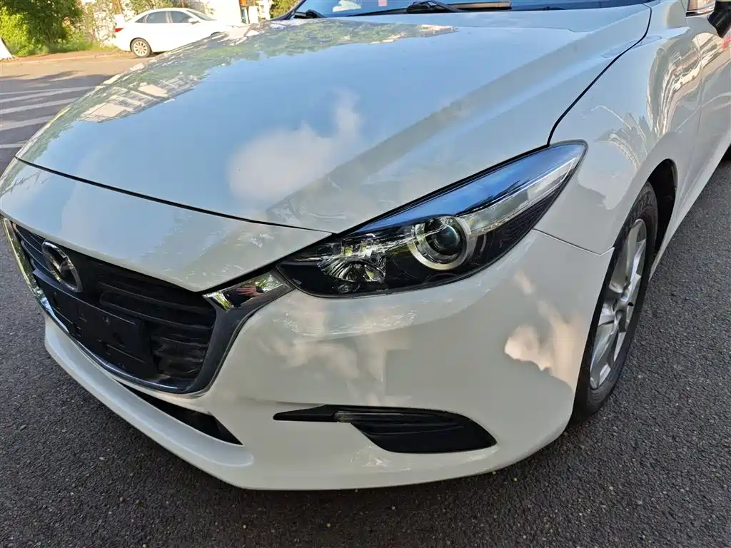 Mazda 3 Axela 2018 — фото 24
