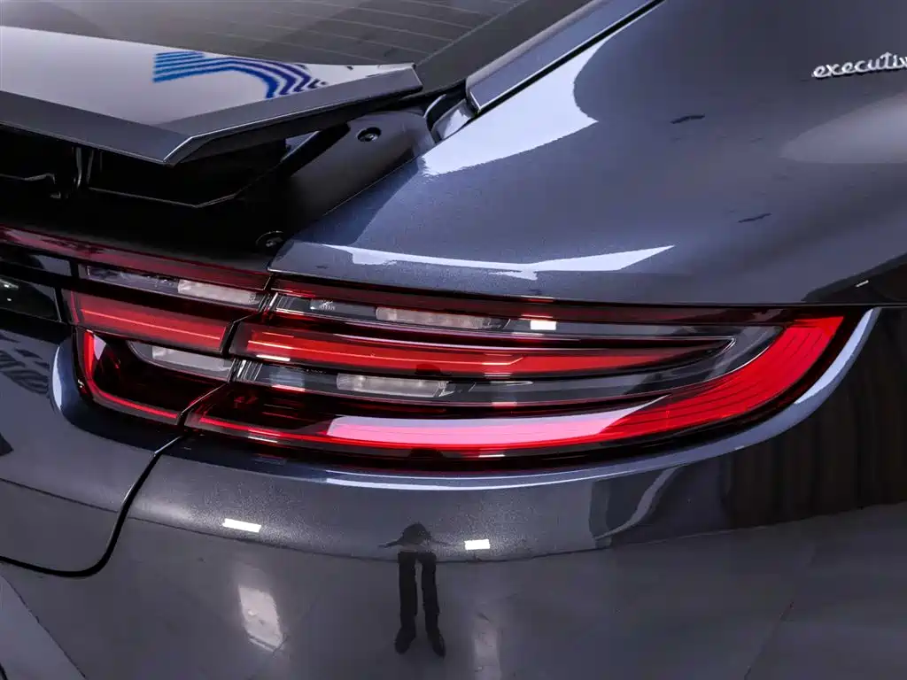 Porsche Panamera 2020 — фото 9