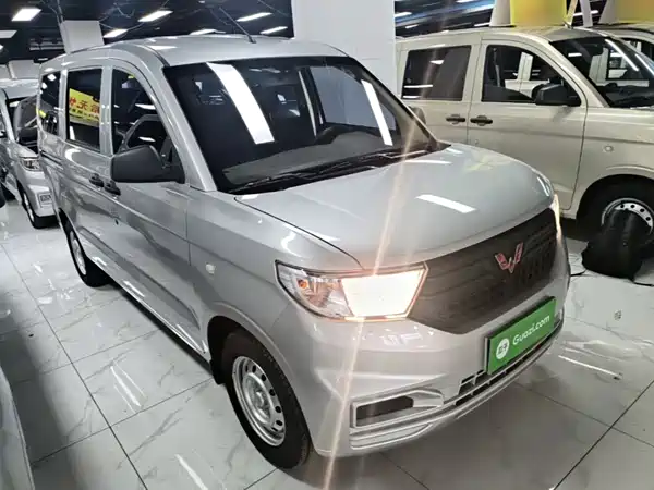 Wuling Hongguang V 2025