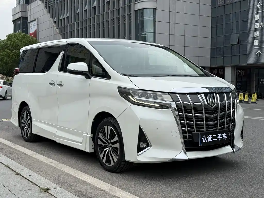 Toyota Alphard 2019 — фото 3