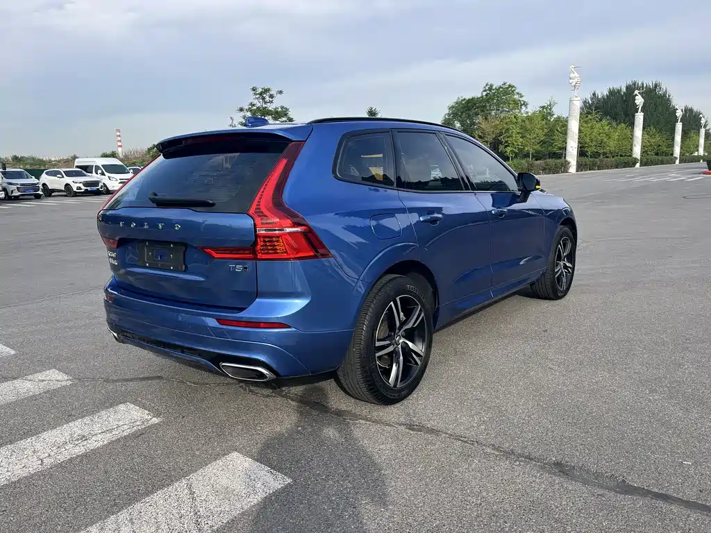 Volvo XC60 2020 — фото 9