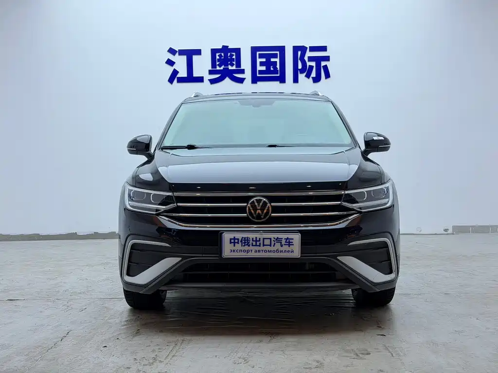 Volkswagen Tiguan L 2023