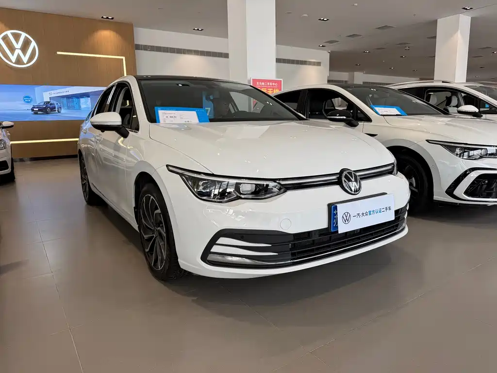 Volkswagen Golf 2022