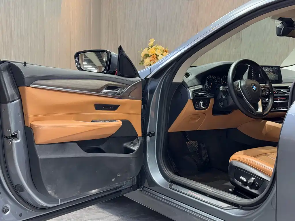 BMW 6 Series GT 2018 — фото 4