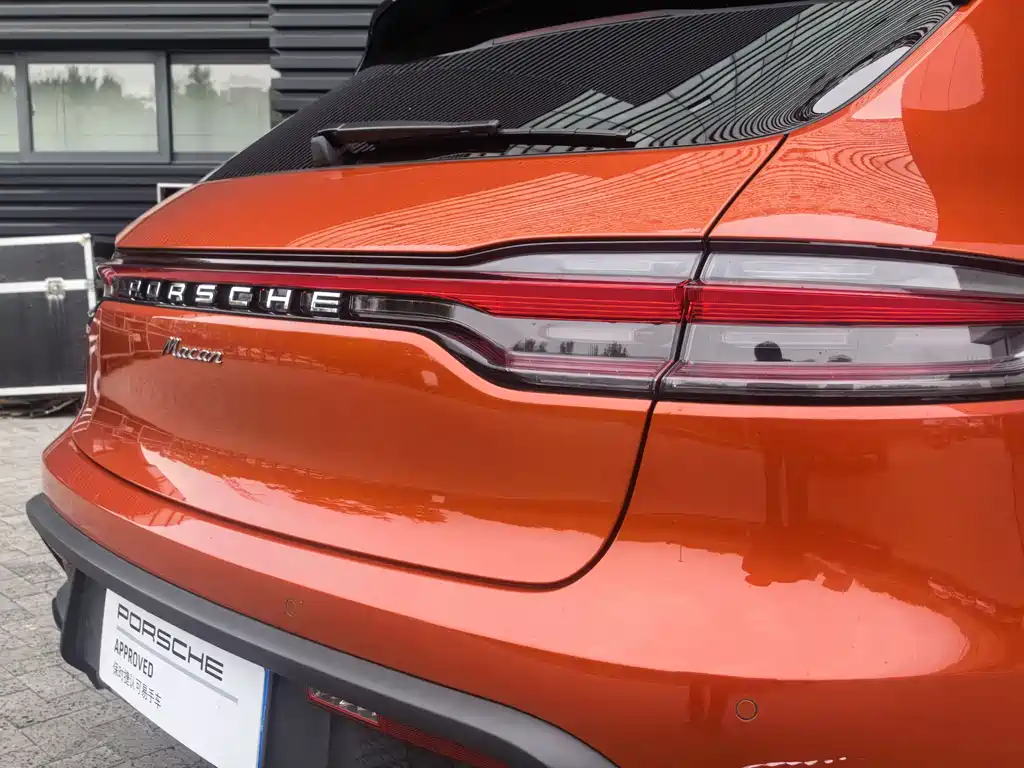 Porsche Macan 2023 — фото 10