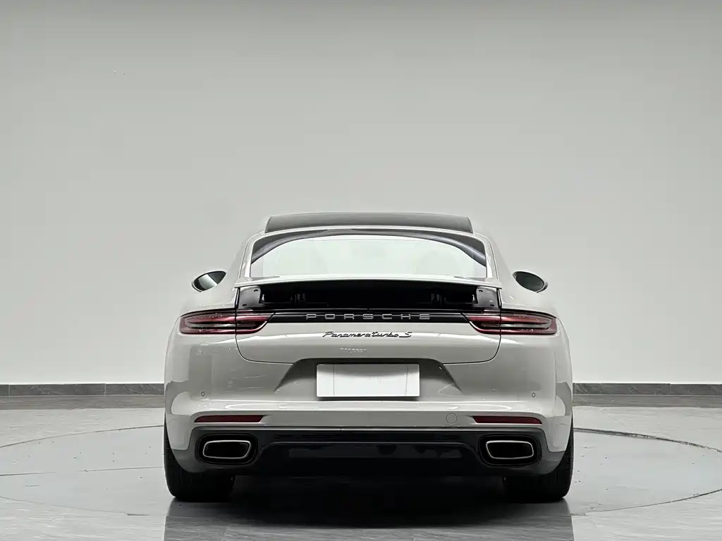 Porsche Panamera 2019 — фото 6