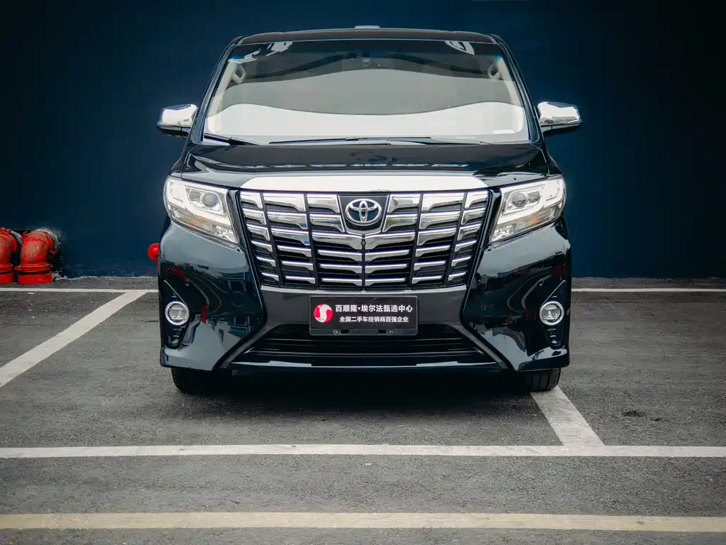 Toyota Alphard 2018 — фото 2