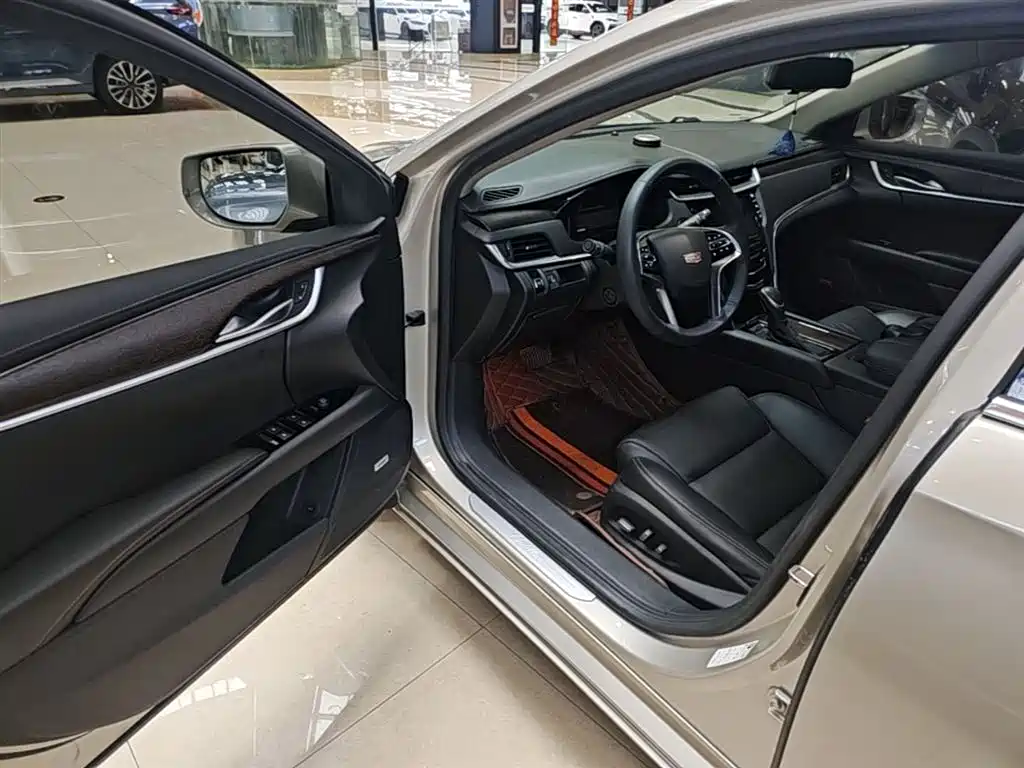Cadillac XTS 2019 — фото 16