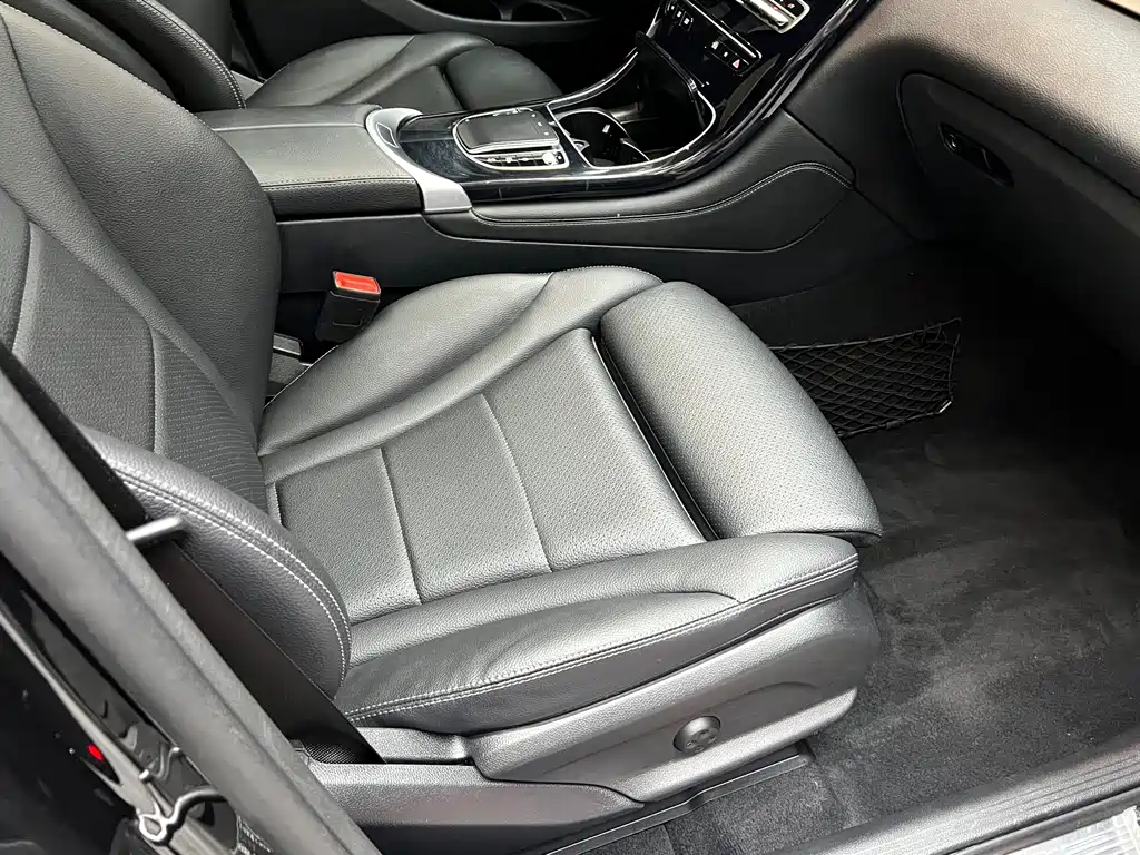 Mercedes-Benz GLC 2020 — фото 24