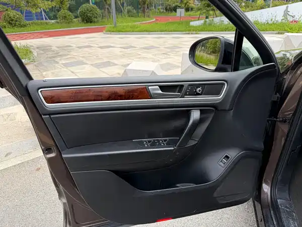 Volkswagen Touareg 2012