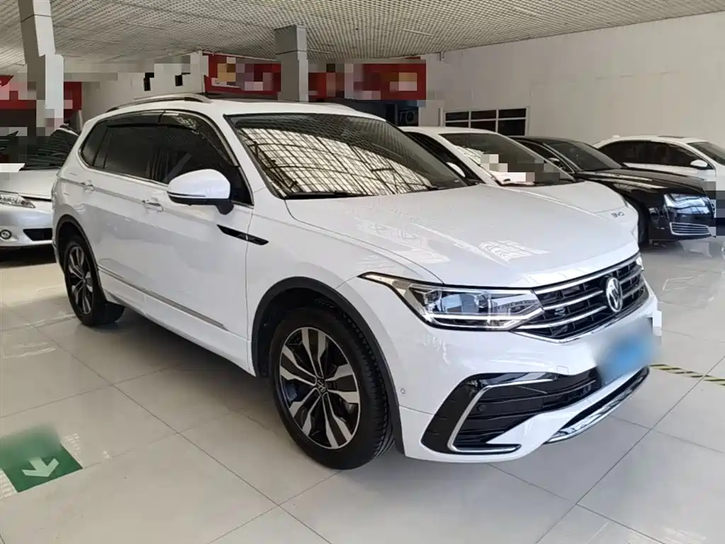 Volkswagen Tiguan L 2022 — фото 4