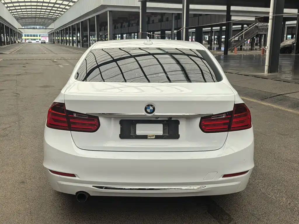BMW 3 Series 2015 — фото 5