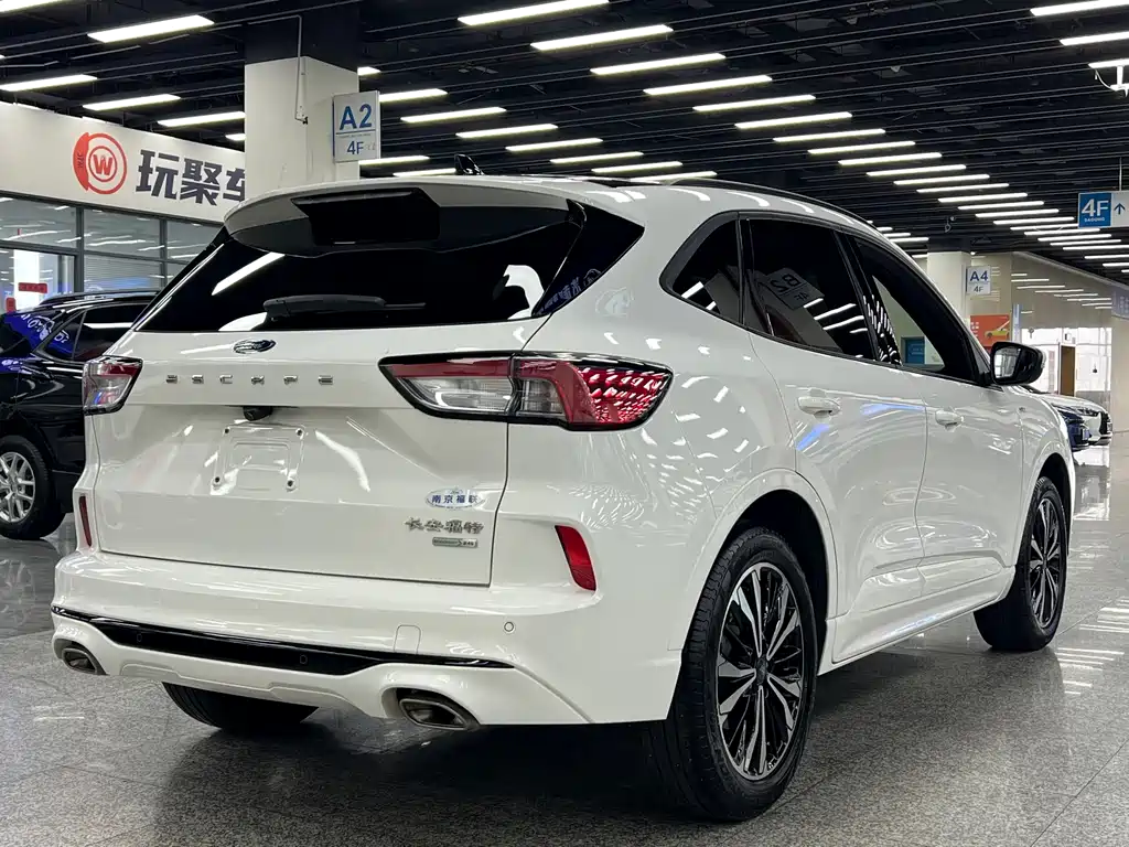 Ford Escape 2021 — фото 26