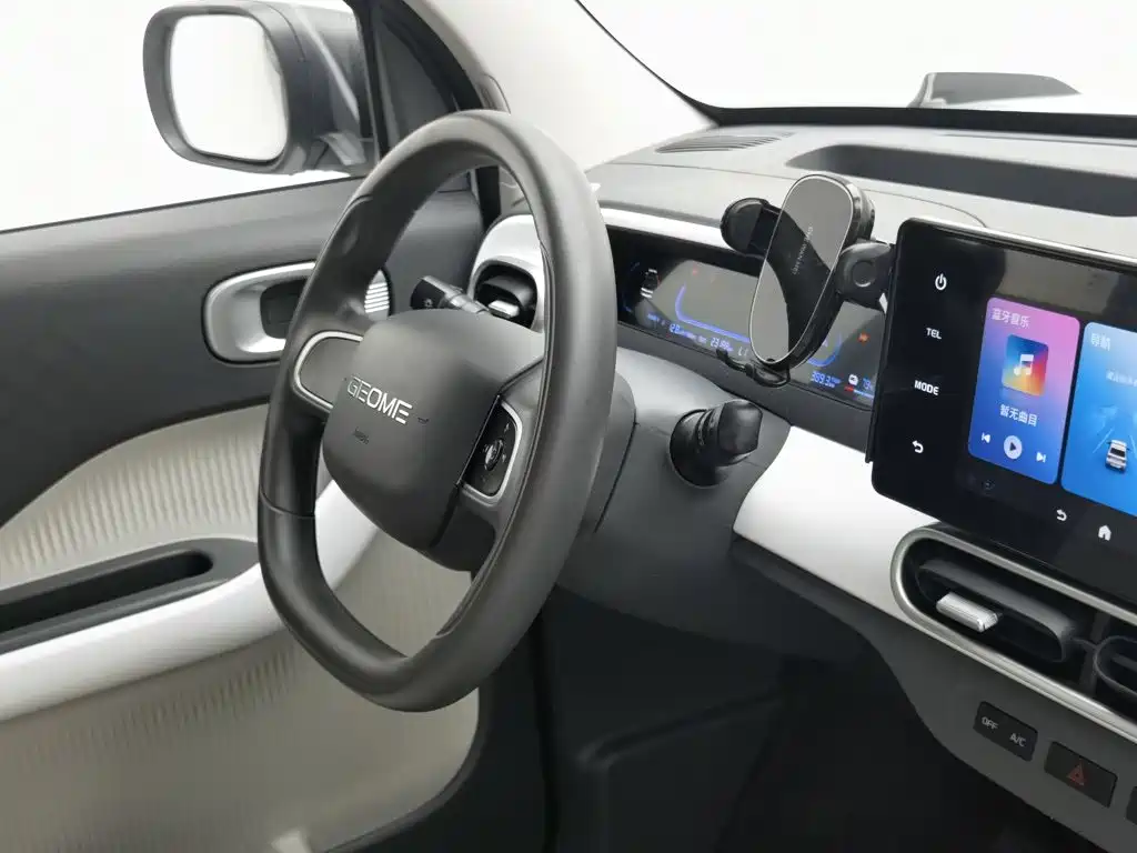 Geely Galaxy Panda 2025 — фото 22