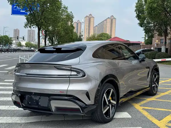 Xiaomi YU7 2025