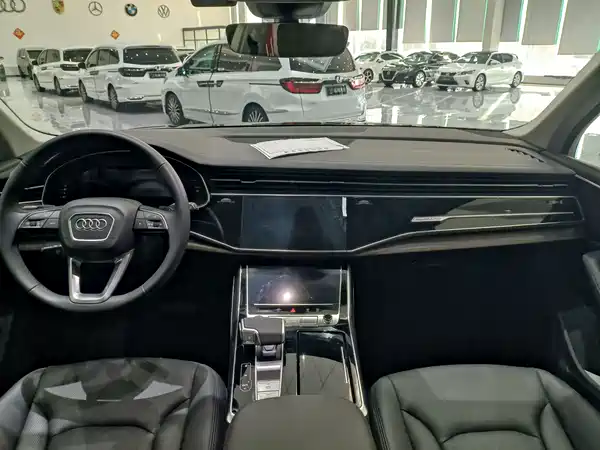 Audi Q7 2023