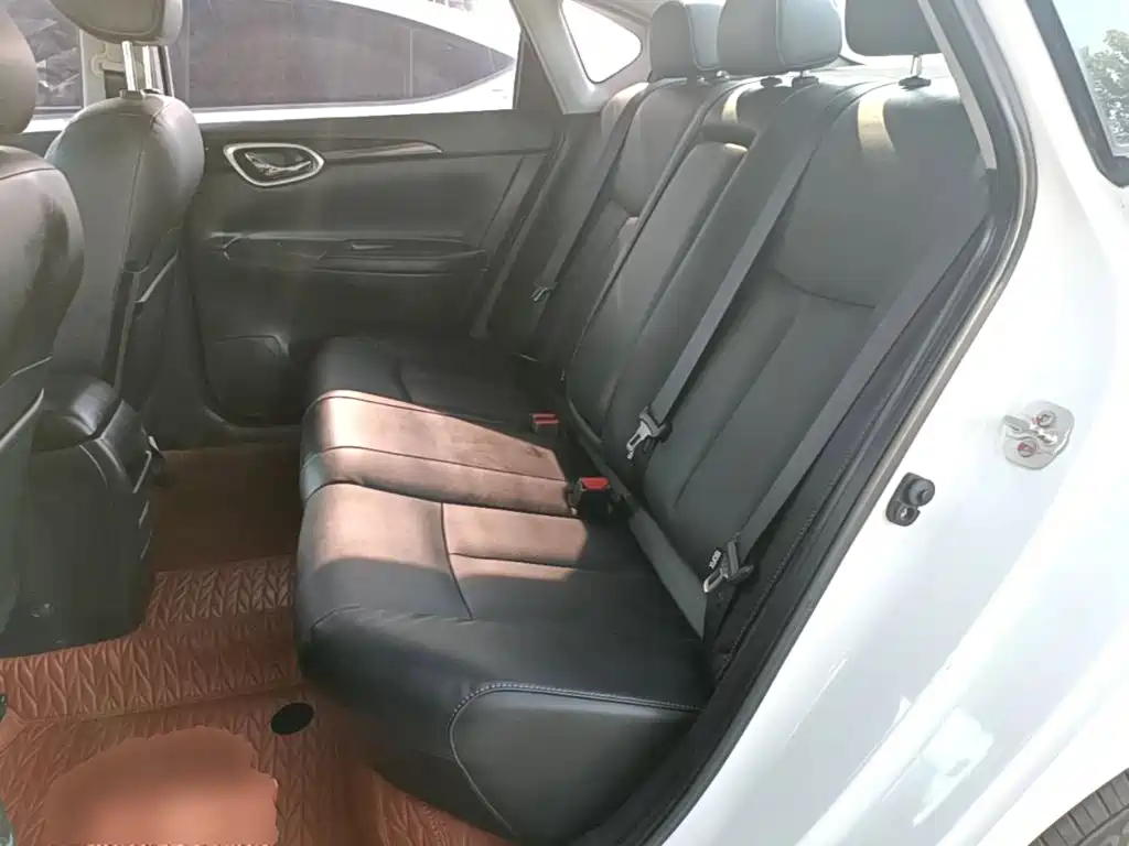 Nissan Sylphy 2017 — фото 17
