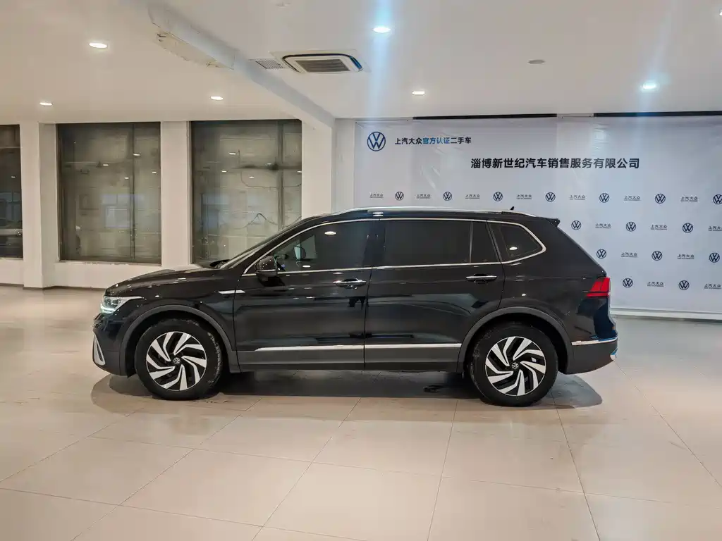 Volkswagen Tiguan L 2022