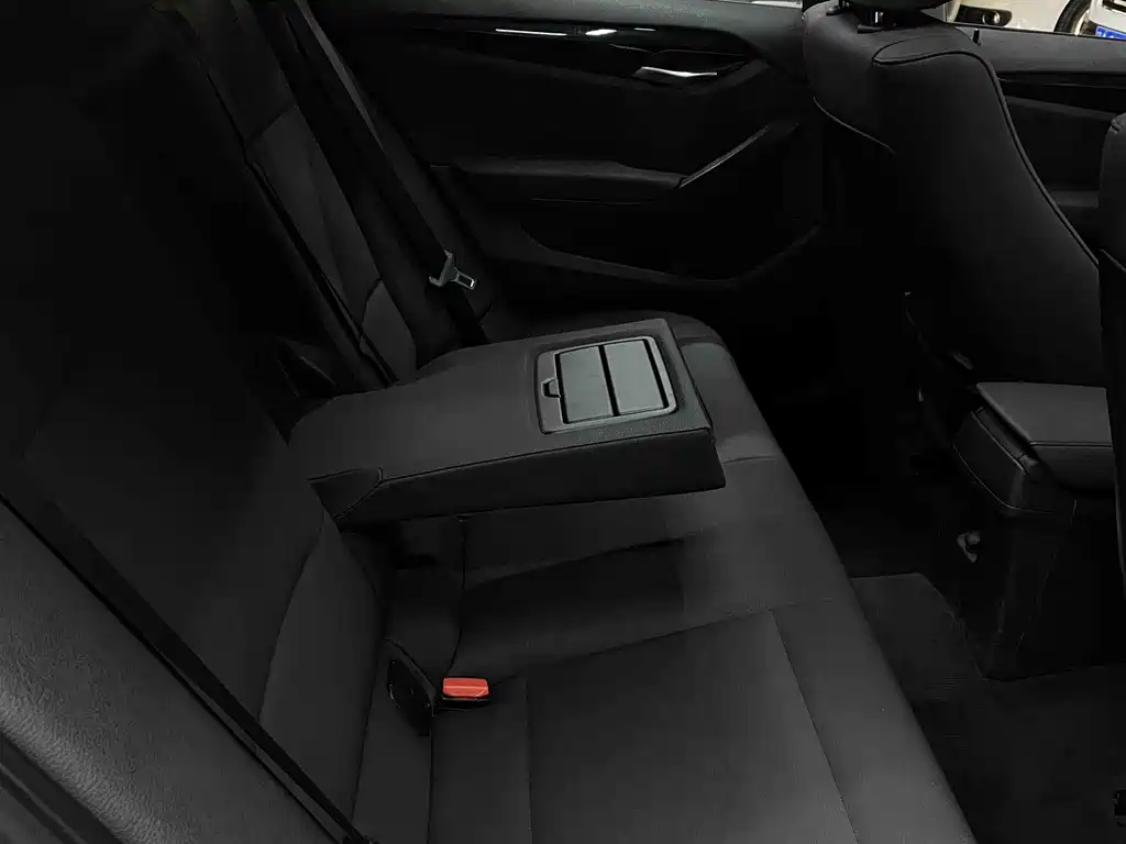 BMW X1 2012 — фото 15