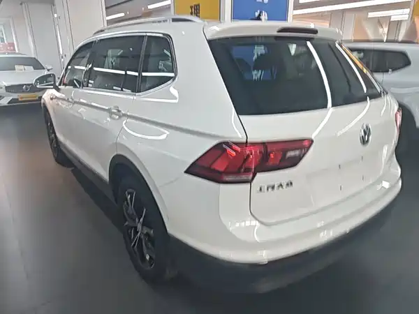 Volkswagen Tiguan L 2020