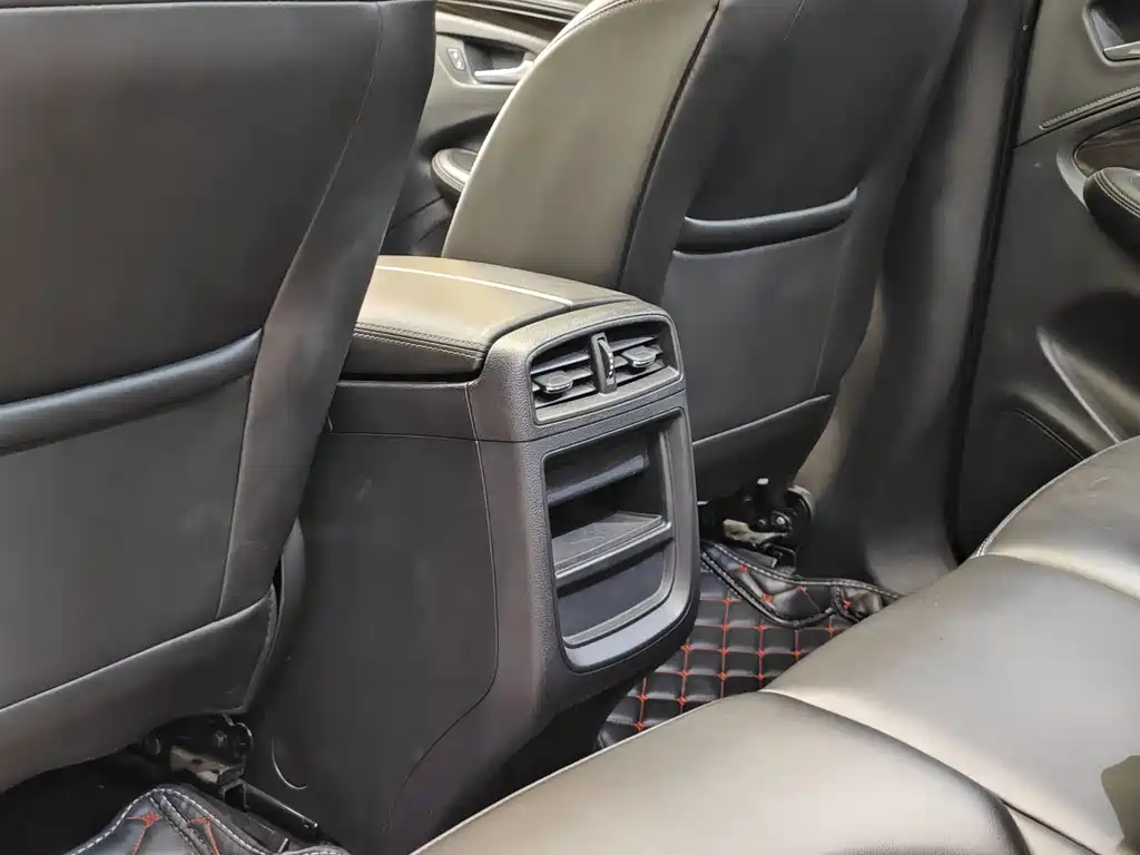 Buick Envision Plus 2018 — фото 21