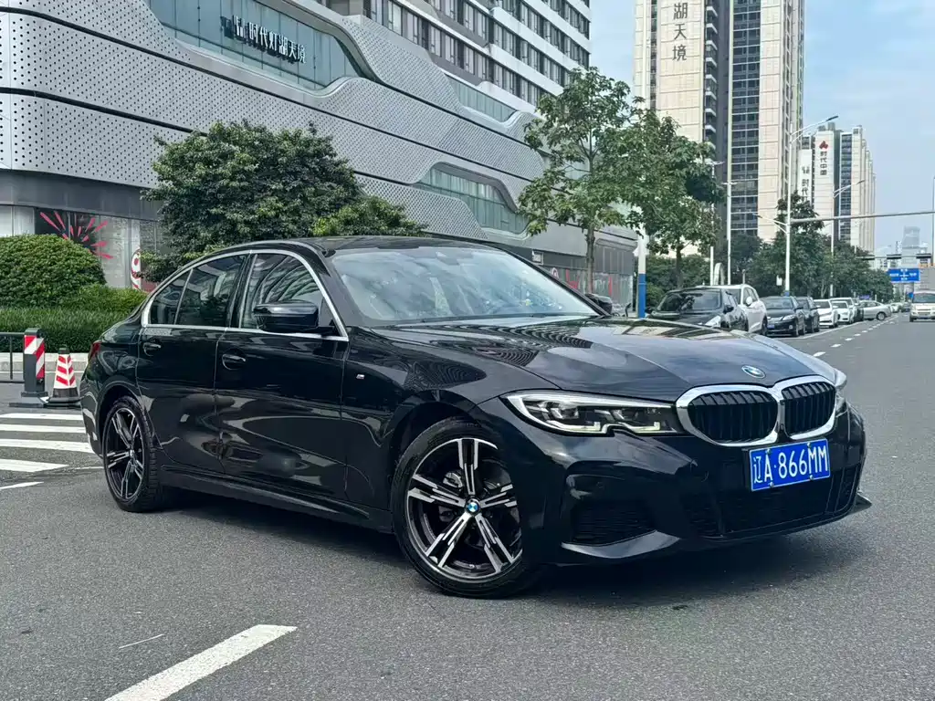 BMW 3 Series 2021