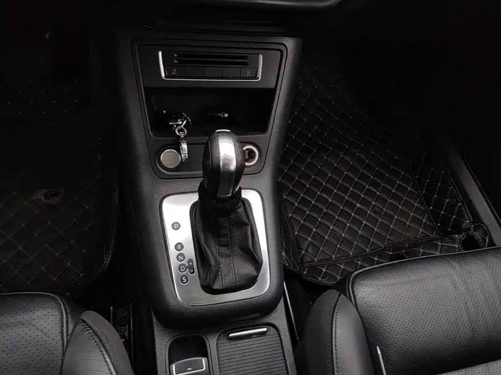 Volkswagen Tiguan 2015 — фото 14