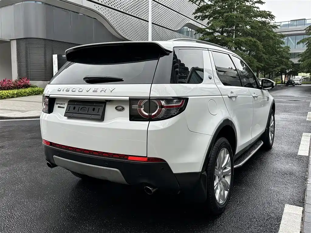 Land Rover Discovery Sport 2017 — фото 7