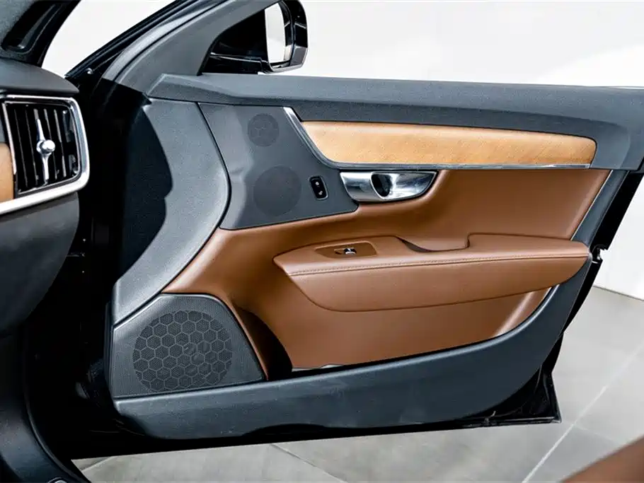 Volvo S90 2025 — фото 16