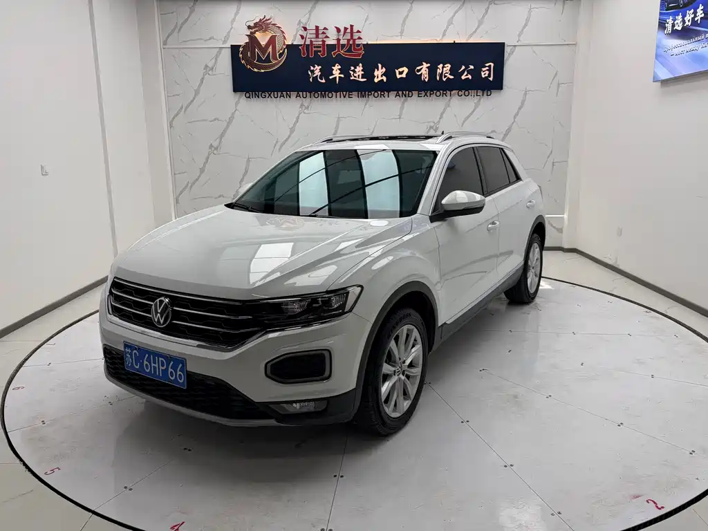 Volkswagen T-Roc 2022 — фото 1