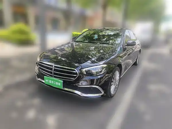Mercedes-Benz E-Class 2022