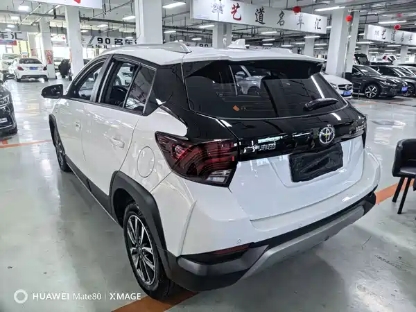Toyota Yaris L 2022