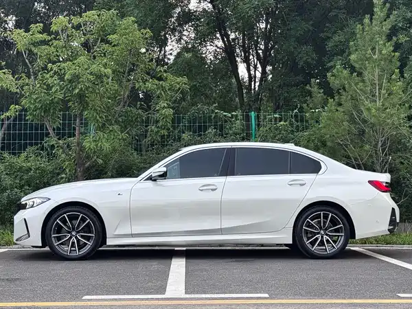BMW 3 Series 2024
