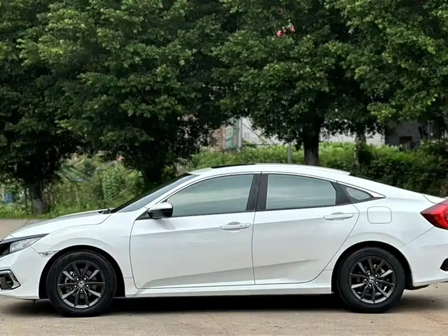 Honda Civic 2020 — фото 4
