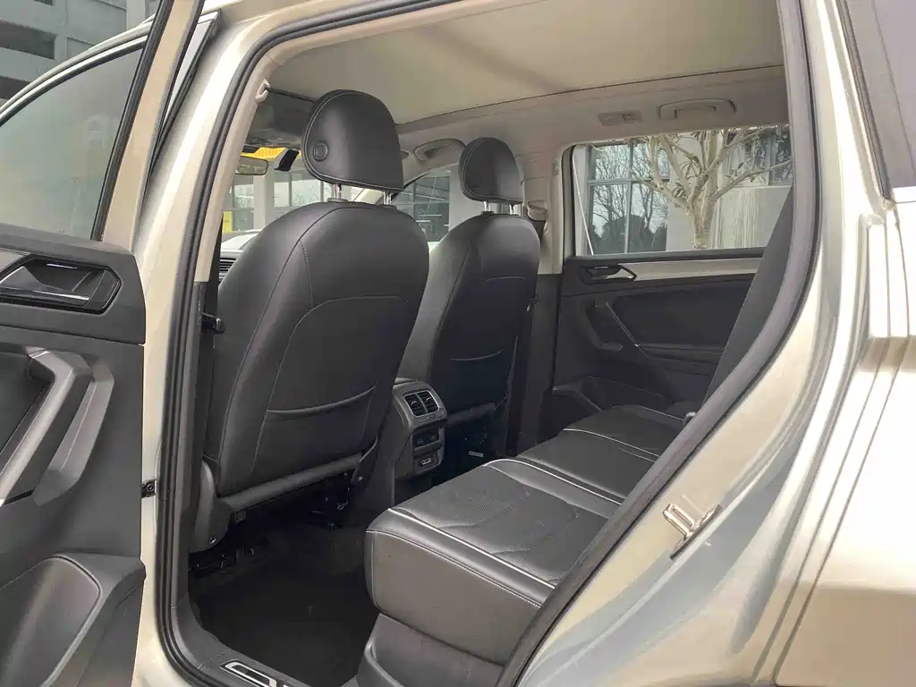 Volkswagen Tiguan L 2017 — фото 6