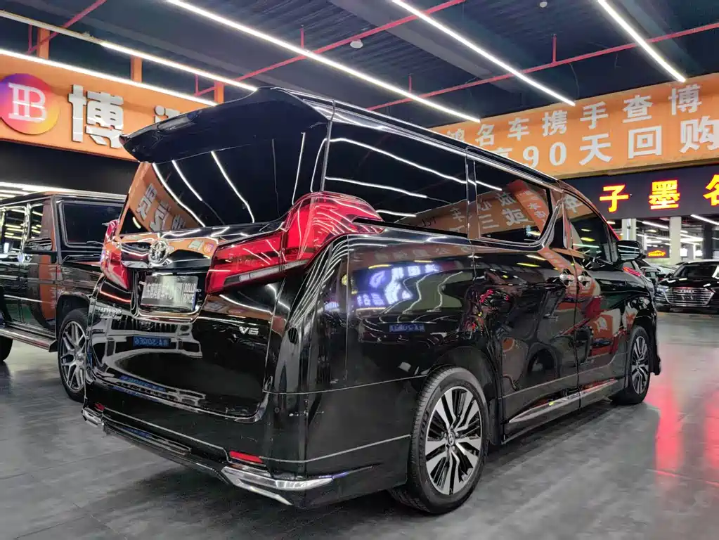 Toyota Alphard 2019 — фото 15