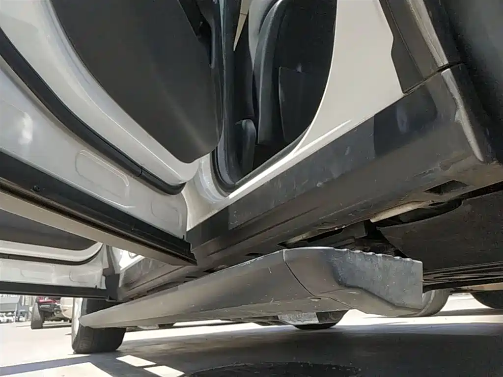 Land Rover Discovery Sport 2021 — фото 22