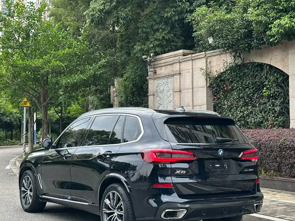 BMW X5 2022 — фото 23